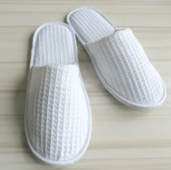 Waffle Closed-Toe Slipper