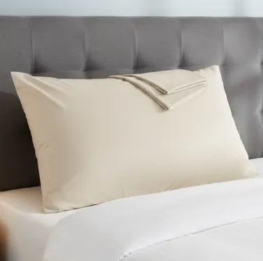 Premium Solid Color Pillow Cover – 180 Thread Count, Available in a Range of Colors and  Sizes for Ultimate Comfort